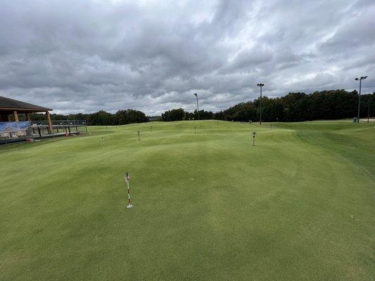 18 hole Humps & Bumps putting green is included in the green fee