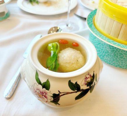 Braised Shizitou Meatball Soup