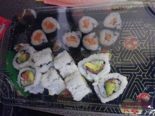 Hardly any salmon in my SALMON roll..... Not happy