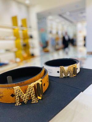 Reversible MCM belts