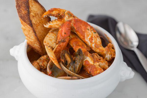 Whole Dungeness Crab Cioppino