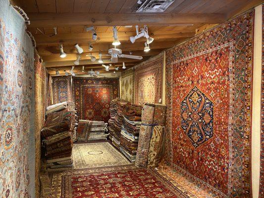 Over 1000+ rugs to choose from!