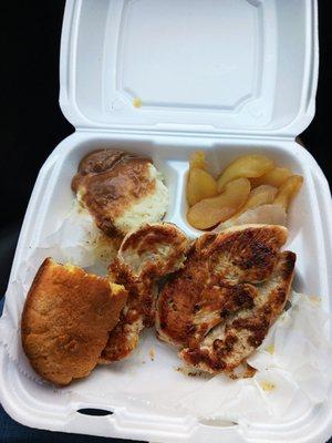 Grilled chicken tenders, mashed potatoes, and baked apples.