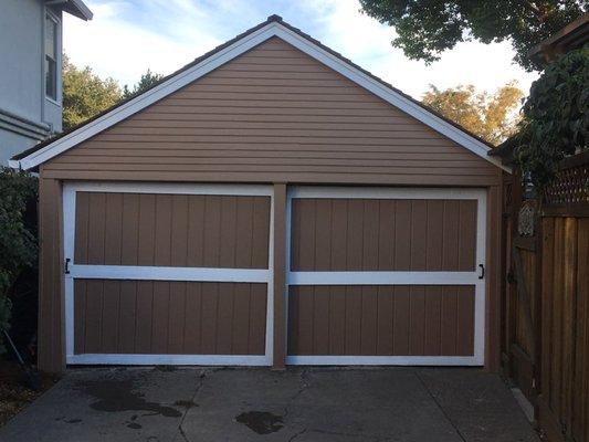 Garage exterior painting