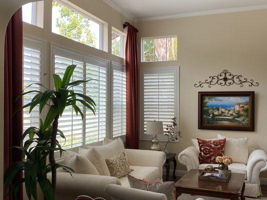 Shutters with 2 1/2" deco casings