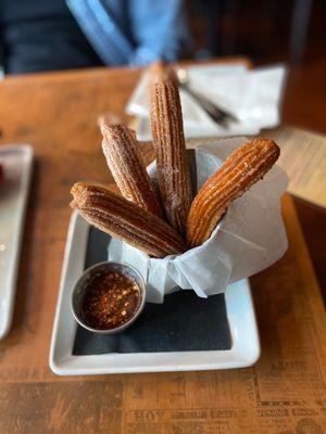 Churros con Chocolate.