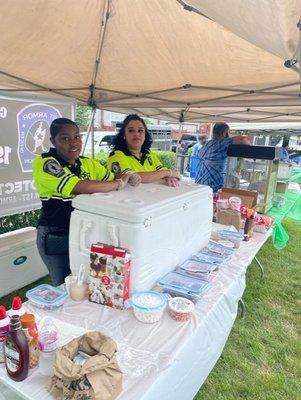 Family Funday IN SJC 7/15/2023
 Ice cream give away.