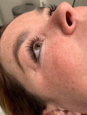 Eyelash extension