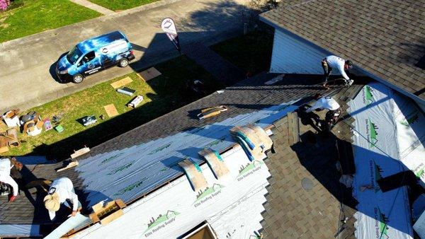 Landmark CertainTeed Weatherwood - Lifetime Warranty Roof in Lafayette, LA