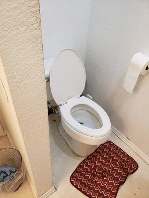 Here to repair a toilet that customer worked on before calling us and ended up that he needed help with putting it back together.