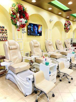 Majestic Nails & Spa of West Mobile