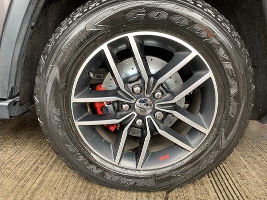 Red calipers & Slotted Rotors