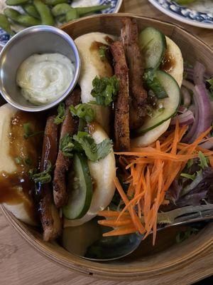 Pork belly steamed buns