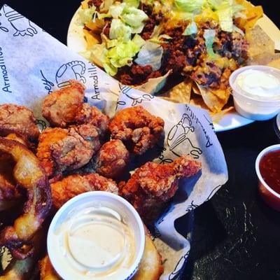 The boneless wings and ultimate nachos are delicious!