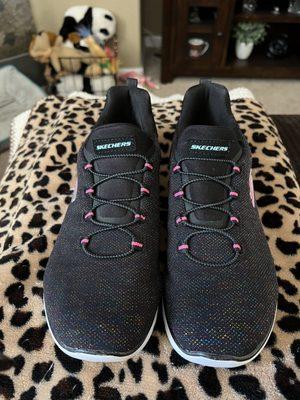 Cute slip on sketchers size 10