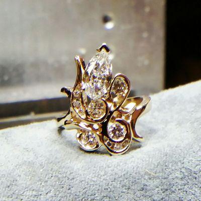 A fabulous awesome design of diamonds and 14 karat gold