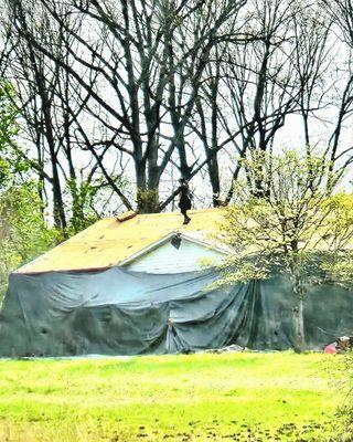 URBAN GRIND ROOFING      COMPANY EXPERTS  This Are The Photo's Of The Home Afterwards Of Removing  Old Roofing/Shingles.