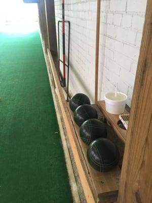 Bocce balls court