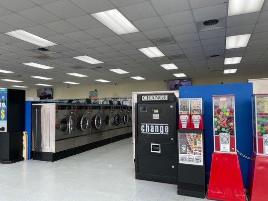 Wells Laundry - Harker Heights