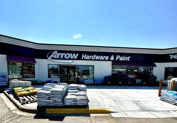 Arrow Hardware & Paint