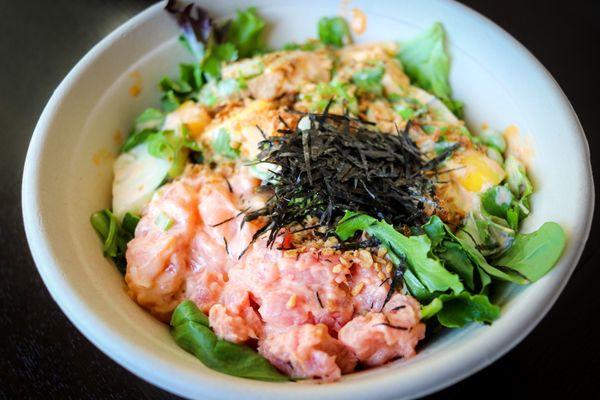 Salmon and tuna bowl