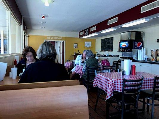 Dining area in the new location at Hwy 61 and MM