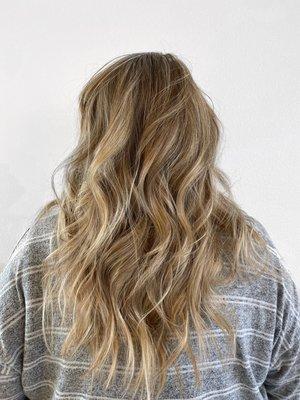 Dimensional Blonde * Beach Waves