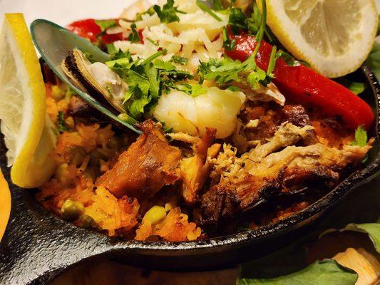 Paella Mixta (Meat and Seafood)