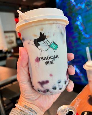 Blueberry yogurt boba