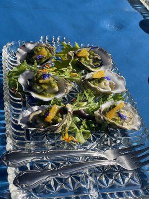 Grilled oysters with chimi