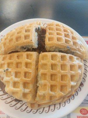 Waffle house sandwich