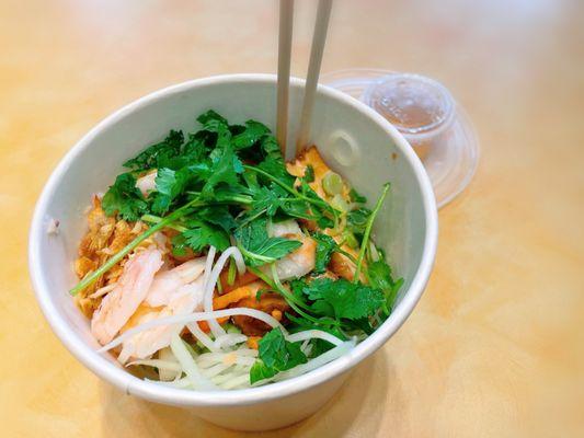 Green Papaya Salad With Shrimps + Tofu