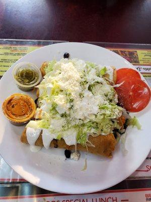 Tacos dorados de pollo