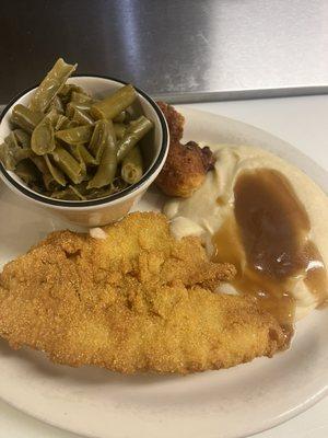 Light eaters: Fried Flounder