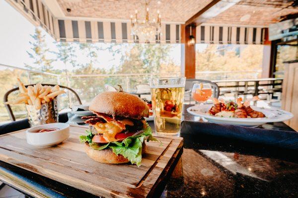 Burger and fries. The best combination!