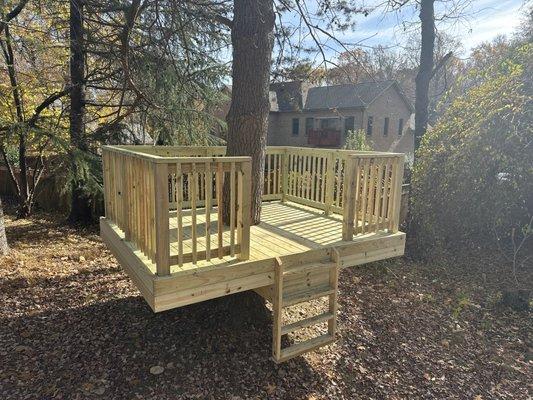 Crafting memories among the branches: Custom woodwork for your dream treehouse.