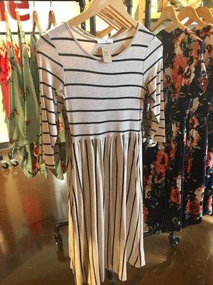 the Paris dress is comfy, soft bamboo-rayon and super flattering. a staple for spring!