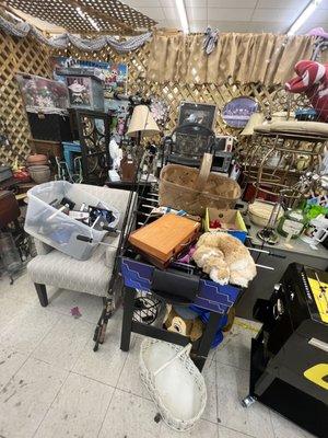 Bama Flea Mall & Antique Center