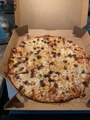 Thin crust hamburger pizza