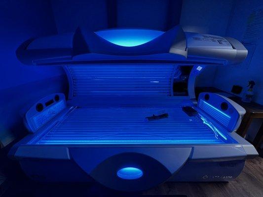 New tanning bed!