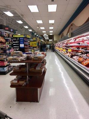 Price Chopper Saugerties NY. Older store, a bit dirty, not the best.