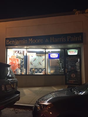 Harris Paint & Wallpaper of West Roxbury -- 2036 Centre Street, West Roxbury      Storefront