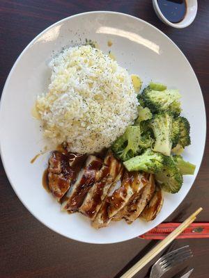 Terrayaki Plate, steamed broccoli and steamed rice.