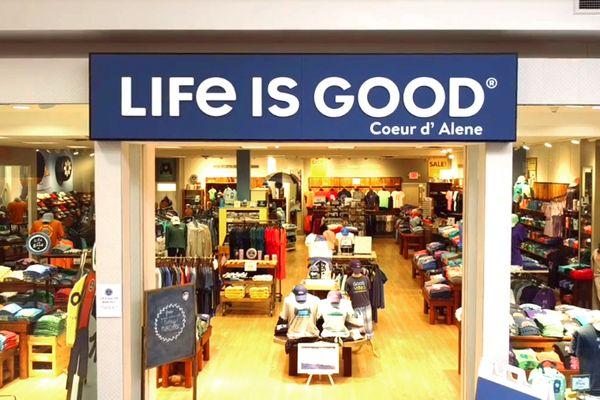 Life Is Good Brand Showroom: 1 of 19 Black Sheep Specialty Stores Inside The Silver Lake Mall. Clothing, gifts, & accessories.