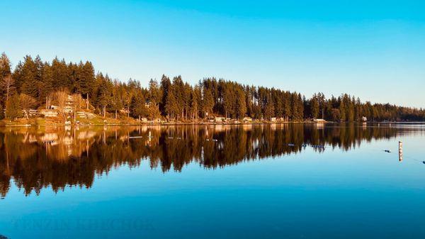 Flowing Lake Park