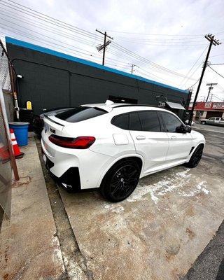 2023 BMW X4
2 Front CTX 35%
Rear windows CTX 40%
#thecaliforniatintshop