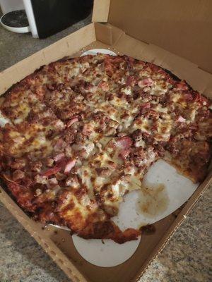 Meat pizza