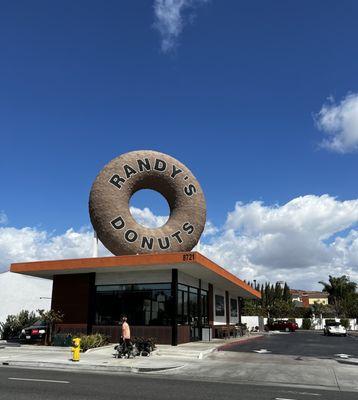 Randy's Donuts