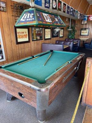 Pool table