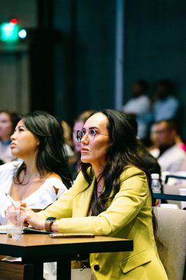 Attendees always focus on important speakers at your conference.